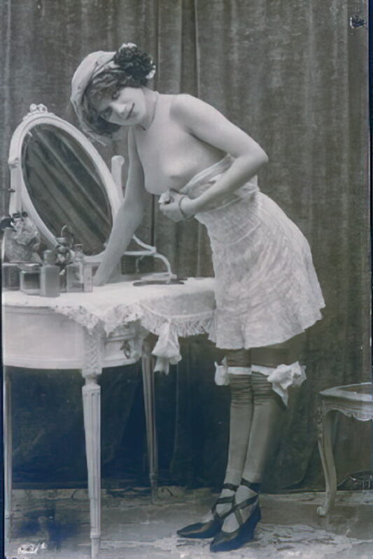 Photo 020 - Vintage Nude Girl Mixed, Upscaled - Volume 3