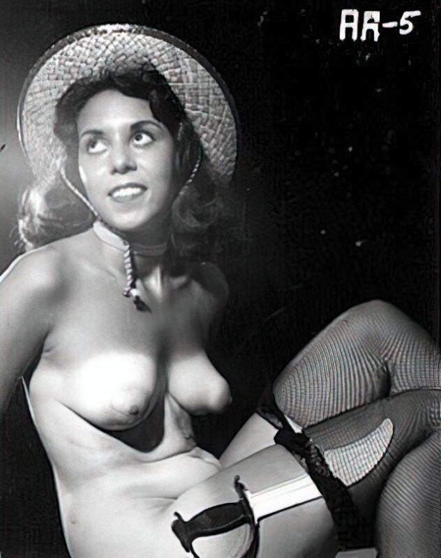 Photo 029 - Vintage Nude Girl Mixed, Upscaled - Volume 3