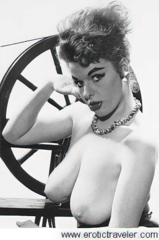 Photo 080 - Vintage Nude Girl Mixed, Upscaled - Volume 3