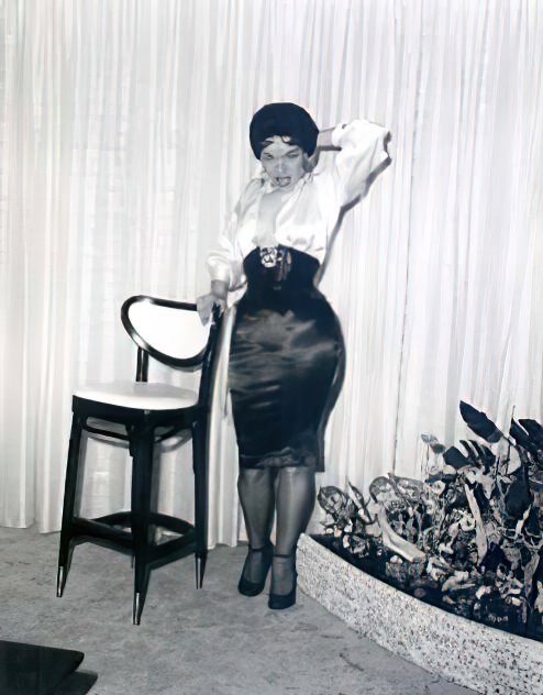 Vintage Erotica and Photo Image Galleries of Classic Women Nude in the 1950's