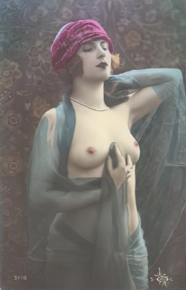 Photo 356 - Color Tint Vintage Nude Men and Women Sepia, Monochrome and Others Photo 356 - Color Tint Vintage Nude Men and Women Sepia, Monochrome and Others