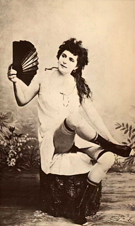 Volume 3 of Black and White Photo of Naked / Nude Women and Girls in the Vintage Era