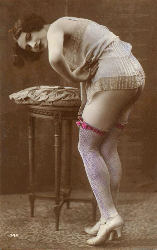 Photo 369 - Color Tint Vintage Nude Men and Women Sepia, Monochrome and Others Photo 369 - Color Tint Vintage Nude Men and Women Sepia, Monochrome and Others