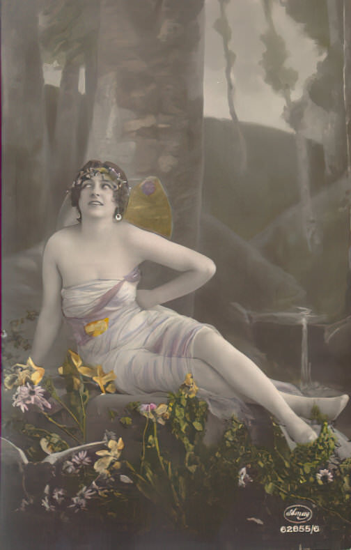 Photo 371 - Color Tint Vintage Nude Men and Women Sepia, Monochrome and Others Photo 371 - Color Tint Vintage Nude Men and Women Sepia, Monochrome and Others