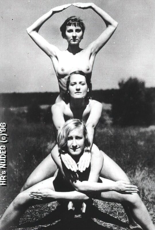 Classic Vintage Retro Nude Men and Women in Full Black and White from 1800s to the 1920's Volume 3 of Vintage Erotica and Photo Image Galleries of Classic Women Nude in the 1800s to the 1920s