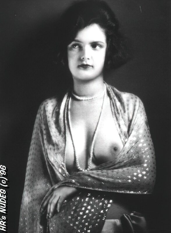 Classic Vintage Retro Nude Men and Women in Full Black and White from 1800s to the 1920's Volume 3 of Vintage Erotica and Photo Image Galleries of Classic Women Nude in the 1800s to the 1920s