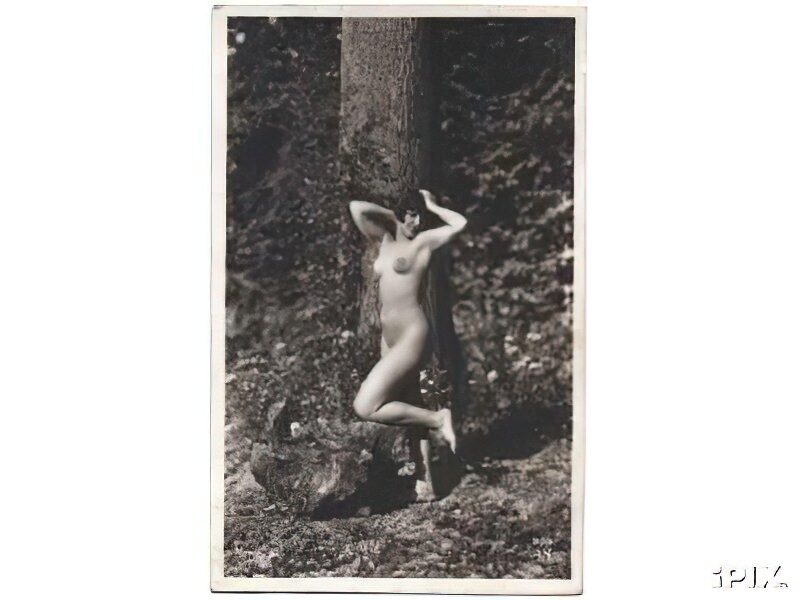 Volume 4 of Vintage Erotica and Photo Image Galleries of Classic Women Nude in the 1800s to the 1920s