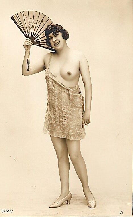 Volume 4 of Vintage Erotica and Photo Image Galleries of Classic Women Nude in the 1800s to the 1920s