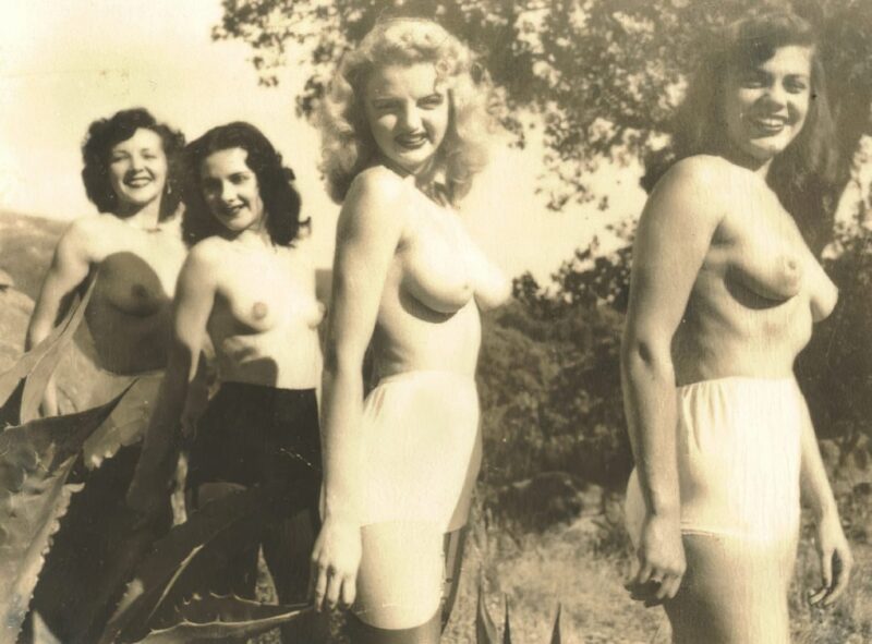 Vintage Erotica and Photo Image Galleries of Classic Women Nude in the 1950's
