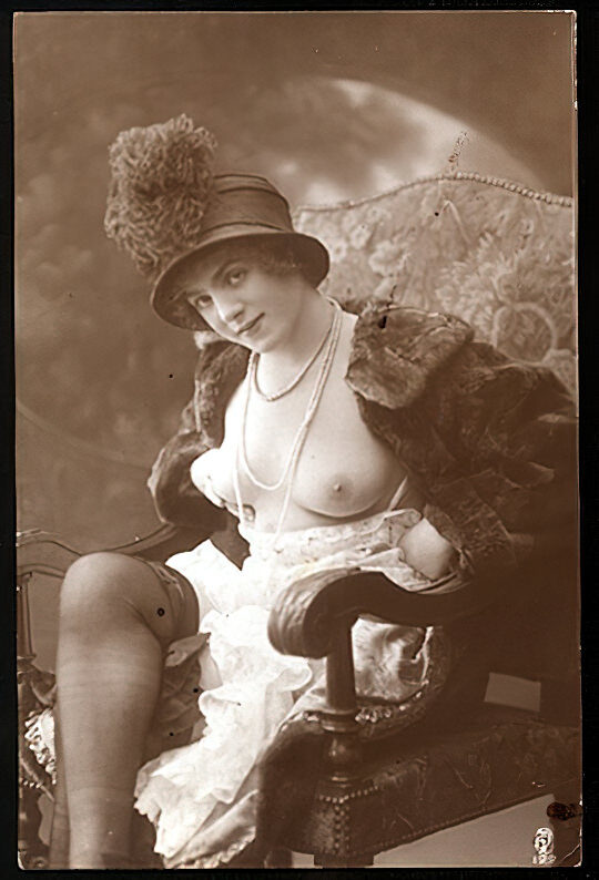 Volume 4 of Vintage Erotica and Photo Image Galleries of Classic Women Nude in the 1800s to the 1920s
