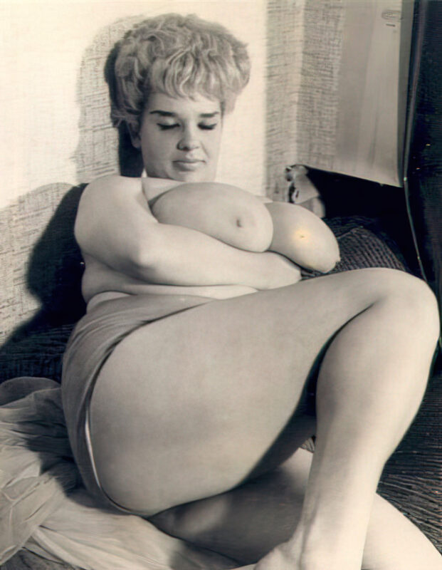 Photo 126 - Vintage Nude Girl Mixed, Upscaled - Volume 7 Photo 126 - Vintage Nude Girl Mixed, Upscaled - Volume 7
