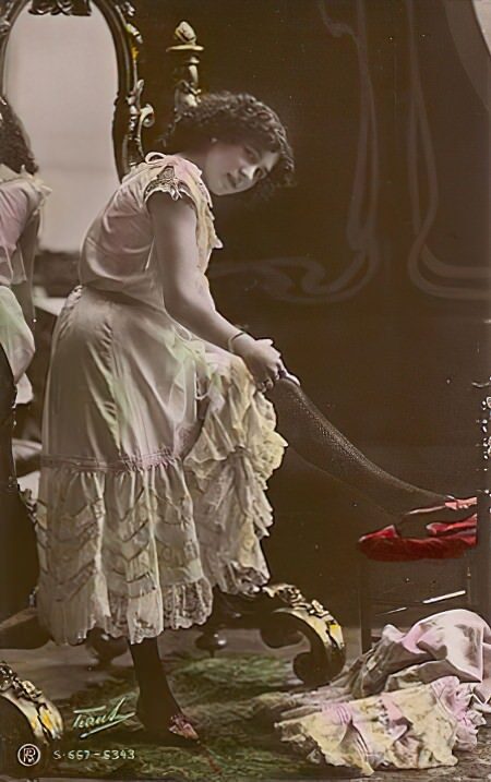 Retro Classic Erotica Color Tint Nude