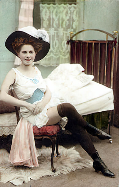 Retro Classic Erotica Color Tint Nude