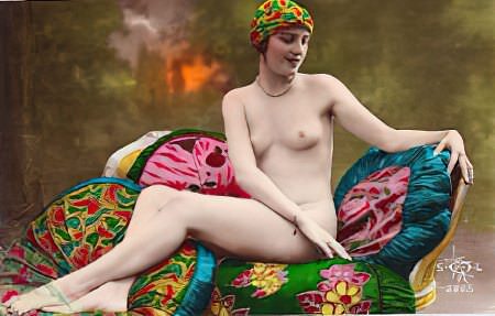 Retro Classic Erotica Color Tint Nude