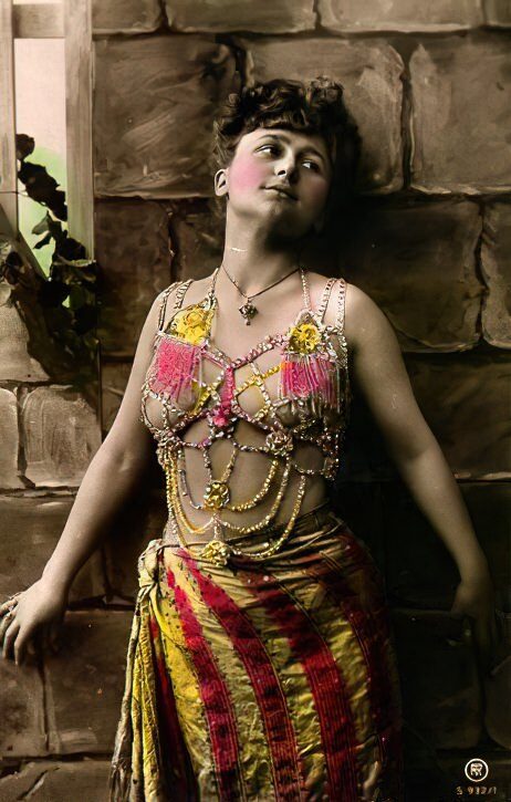 Retro Classic Erotica Color Tint Nude