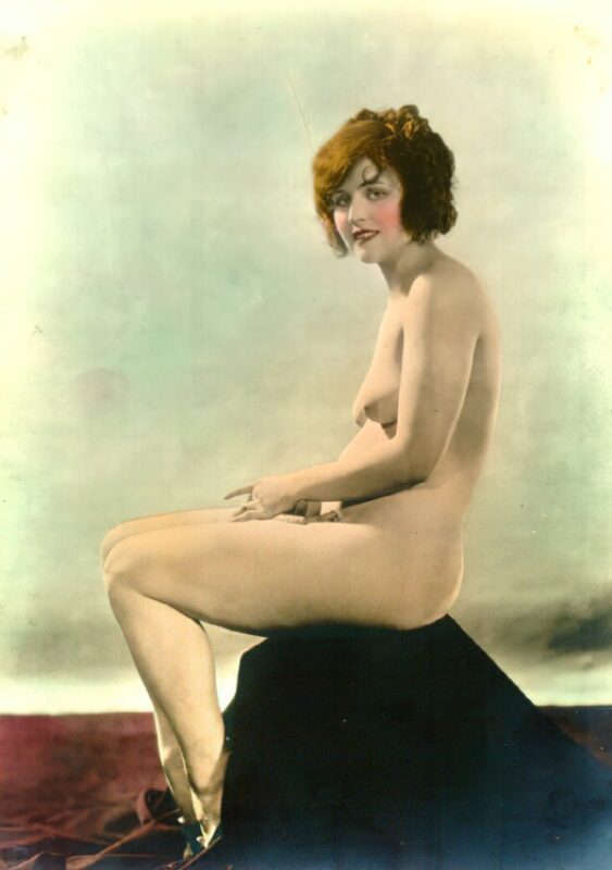 Retro Classic Erotica Color Tint Nude