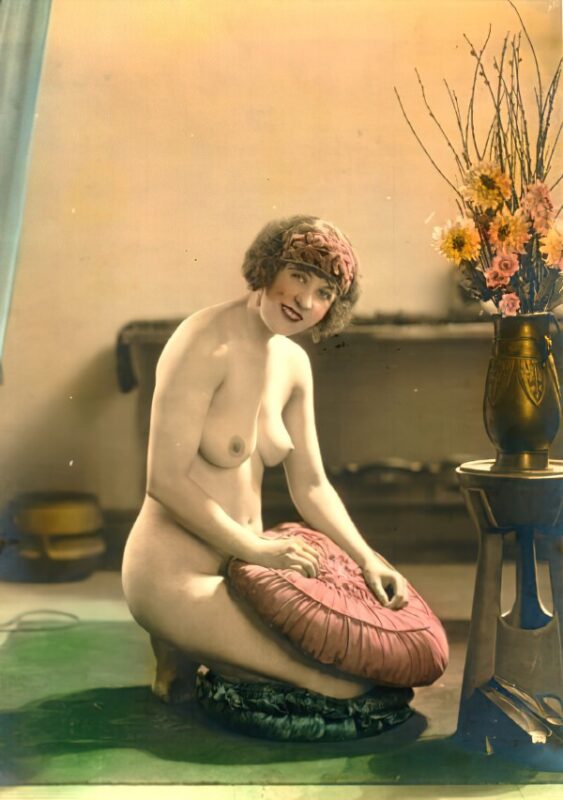 Retro Classic Erotica Color Tint Nude