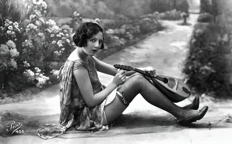 Volume 4 of Vintage Erotica and Photo Image Galleries of Classic Women Nude in the 1800s to the 1920s