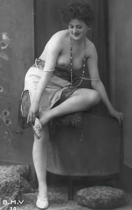 Volume 4 of Vintage Erotica and Photo Image Galleries of Classic Women Nude in the 1800s to the 1920s