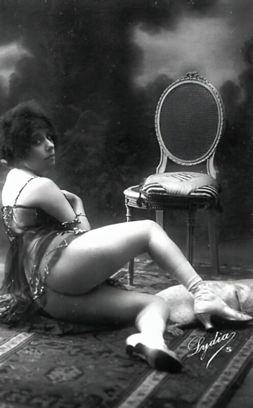 Volume 4 of Vintage Erotica and Photo Image Galleries of Classic Women Nude in the 1800s to the 1920s