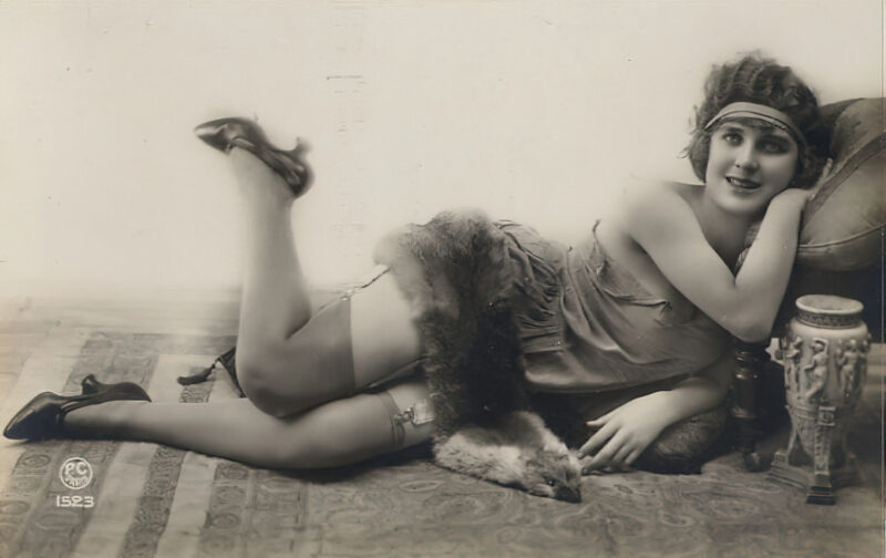 Volume 4 of Vintage Erotica and Photo Image Galleries of Classic Women Nude in the 1800s to the 1920s