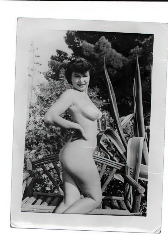 Photo 147 - Vintage Nude Girl Mixed, Upscaled - Volume 7 Photo 147 - Vintage Nude Girl Mixed, Upscaled - Volume 7