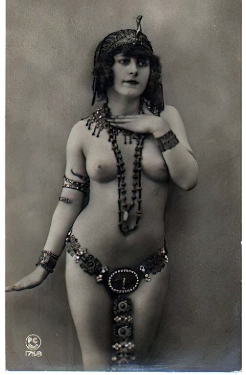 Volume 4 of Vintage Erotica and Photo Image Galleries of Classic Women Nude in the 1800s to the 1920s