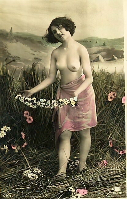 Photo 656 - Color Tint Vintage Nude Men and Women Sepia, Monochrome and Others Photo 656 - Color Tint Vintage Nude Men and Women Sepia, Monochrome and Others