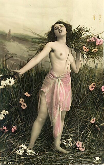 Photo 655 - Color Tint Vintage Nude Men and Women Sepia, Monochrome and Others Photo 655 - Color Tint Vintage Nude Men and Women Sepia, Monochrome and Others