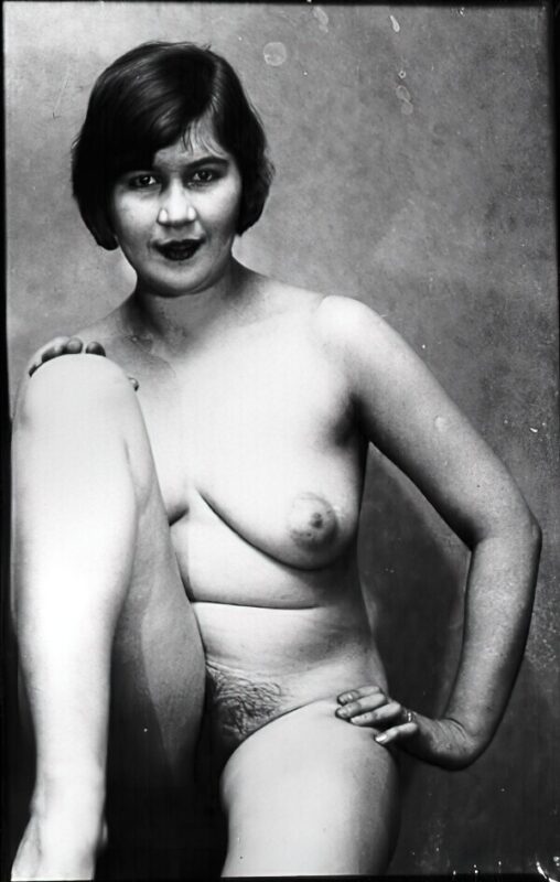 Volume 4 of Vintage Erotica and Photo Image Galleries of Classic Women Nude in the 1800s to the 1920s