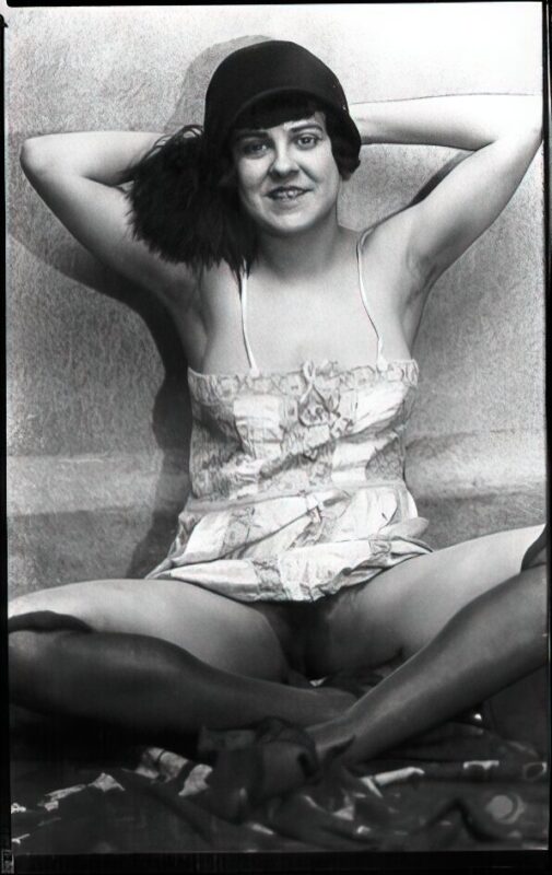 Photo 167 - Vintage Nude Girl Mixed, Upscaled - Volume 7 Photo 167 - Vintage Nude Girl Mixed, Upscaled - Volume 7