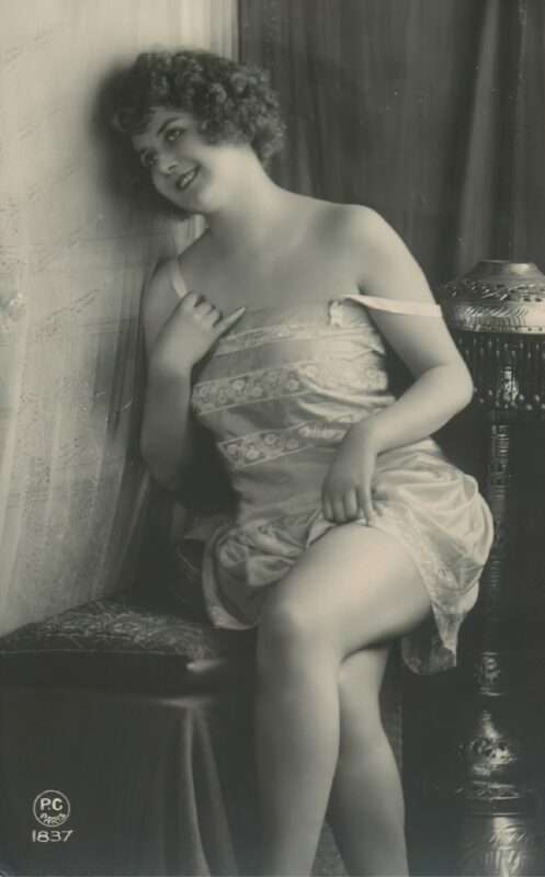 Volume 4 of Vintage Erotica and Photo Image Galleries of Classic Women Nude in the 1800s to the 1920s