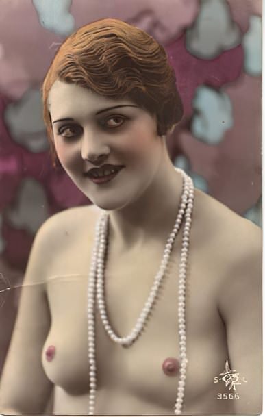 Photo 775 - Color Tint Vintage Nude Men and Women Sepia, Monochrome and Others Photo 775 - Color Tint Vintage Nude Men and Women Sepia, Monochrome and Others