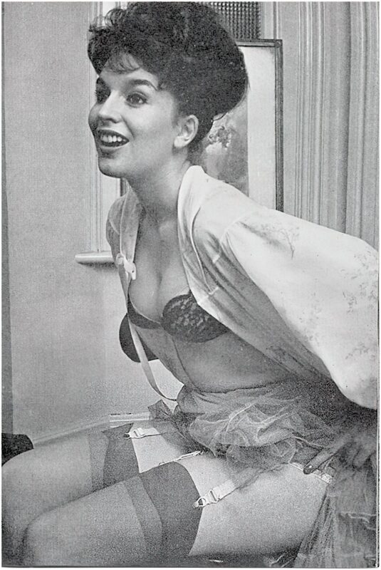 Retro Girls naked in the 1960's Vintage Erotica and Photo Image Galleries of Classic Women Nude in the 1960's