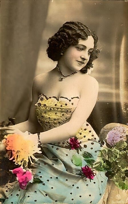Photo 807 - Color Tint Vintage Nude Men and Women Sepia, Monochrome and Others Photo 807 - Color Tint Vintage Nude Men and Women Sepia, Monochrome and Others