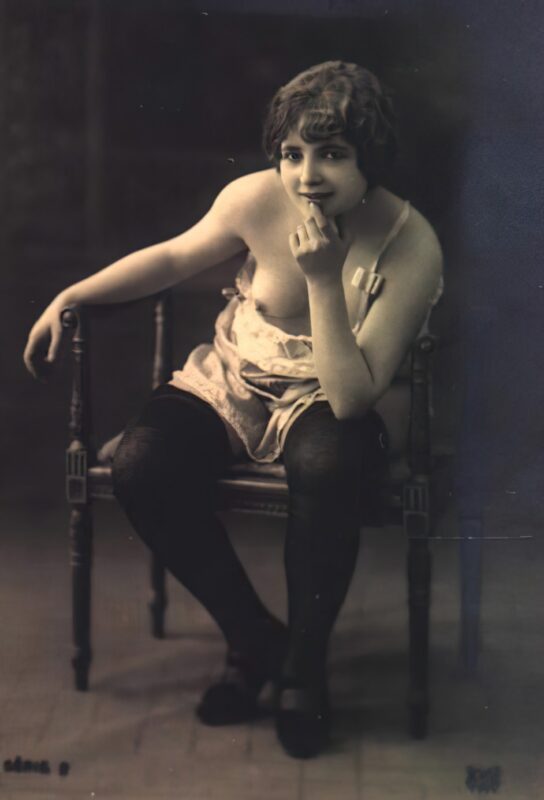 Volume 3 of Black and White Photo of Naked / Nude Women and Girls in the Vintage Era