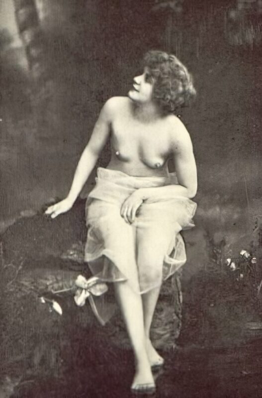 Volume 3 of Black and White Photo of Naked / Nude Women and Girls in the Vintage Era