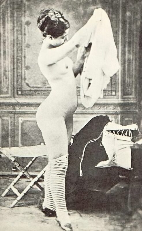 Volume 3 of Black and White Photo of Naked / Nude Women and Girls in the Vintage Era