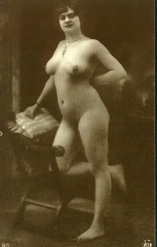 Volume 3 of Black and White Photo of Naked / Nude Women and Girls in the Vintage Era