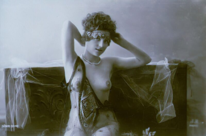 Volume 3 of Black and White Photo of Naked / Nude Women and Girls in the Vintage Era