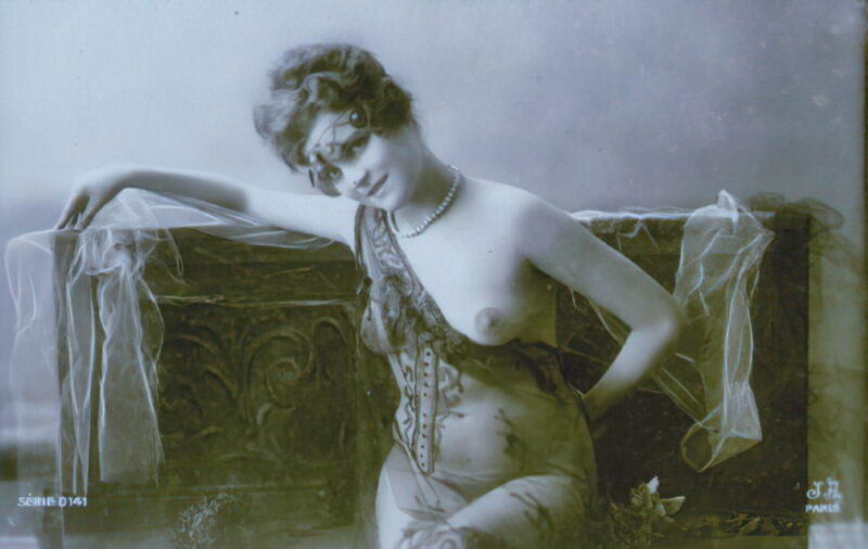 Volume 3 of Black and White Photo of Naked / Nude Women and Girls in the Vintage Era