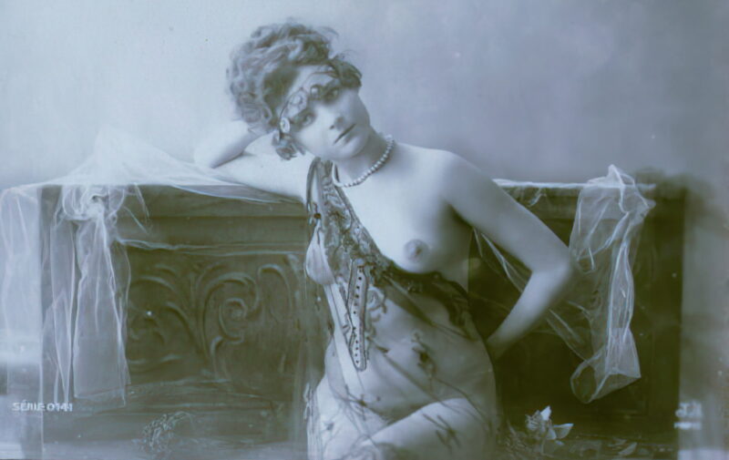 Volume 3 of Black and White Photo of Naked / Nude Women and Girls in the Vintage Era