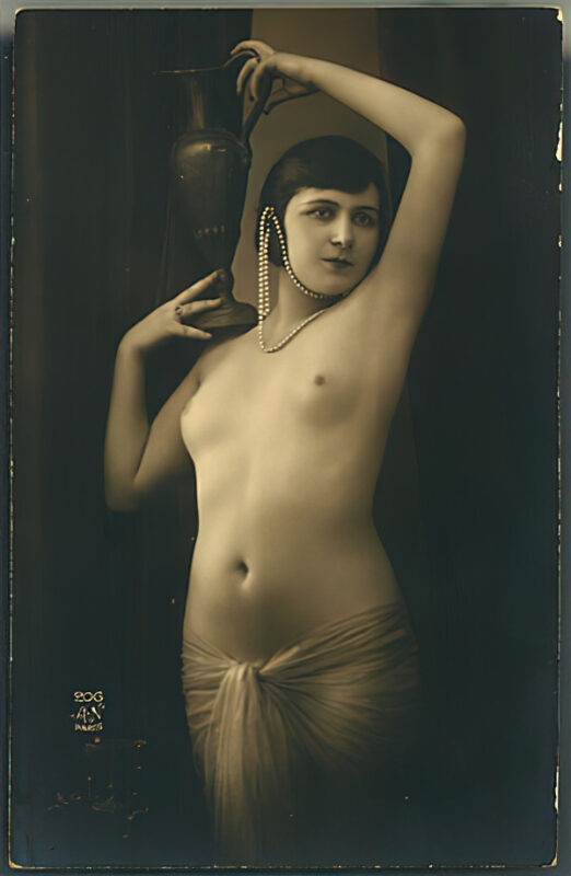 Volume 3 of Black and White Photo of Naked / Nude Women and Girls in the Vintage Era