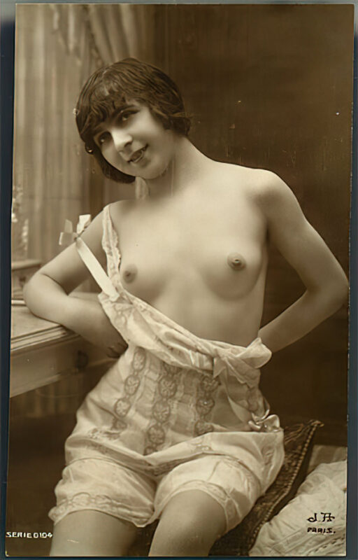Volume 3 of Black and White Photo of Naked / Nude Women and Girls in the Vintage Era