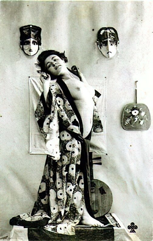 Volume 3 of Black and White Photo of Naked / Nude Women and Girls in the Vintage Era