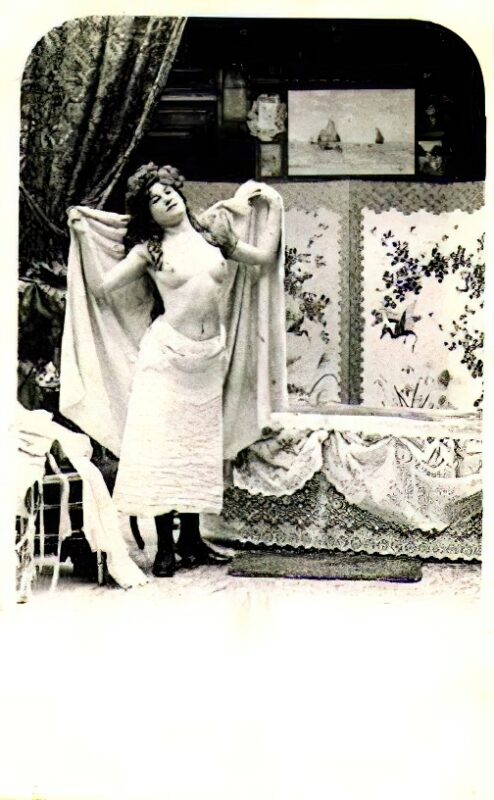 Volume 3 of Black and White Photo of Naked / Nude Women and Girls in the Vintage Era