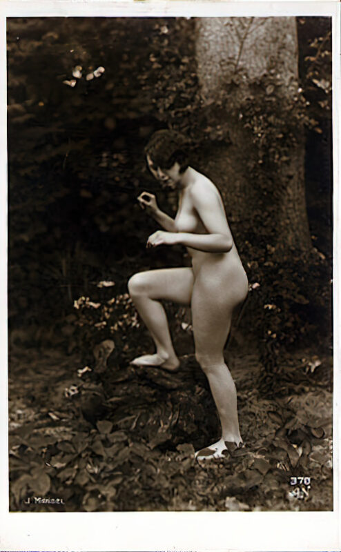 Volume 3 of Black and White Photo of Naked / Nude Women and Girls in the Vintage Era
