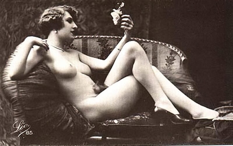 Volume 3 of Black and White Photo of Naked / Nude Women and Girls in the Vintage Era
