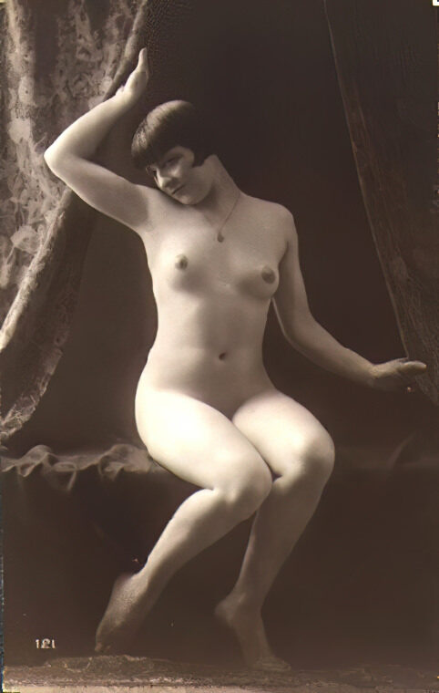 Volume 3 of Black and White Photo of Naked / Nude Women and Girls in the Vintage Era