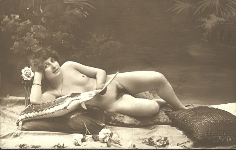 Volume 3 of Black and White Photo of Naked / Nude Women and Girls in the Vintage Era